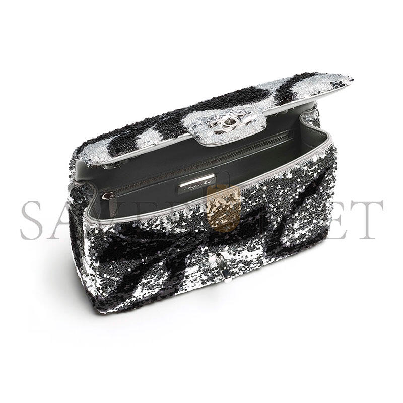 CHANEL FLAP BAG AS4561 (21*14*8cm)